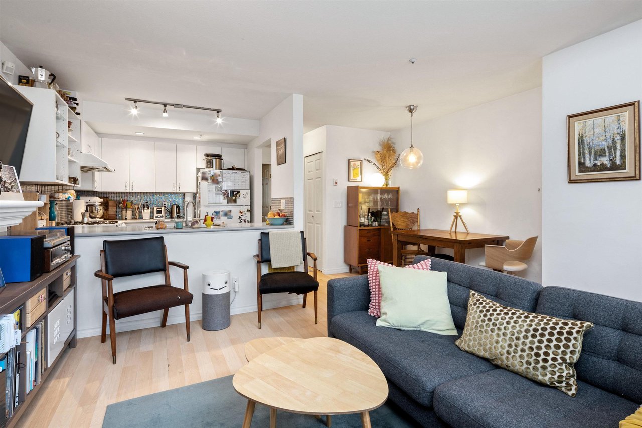 35-1385 W 7th Ave