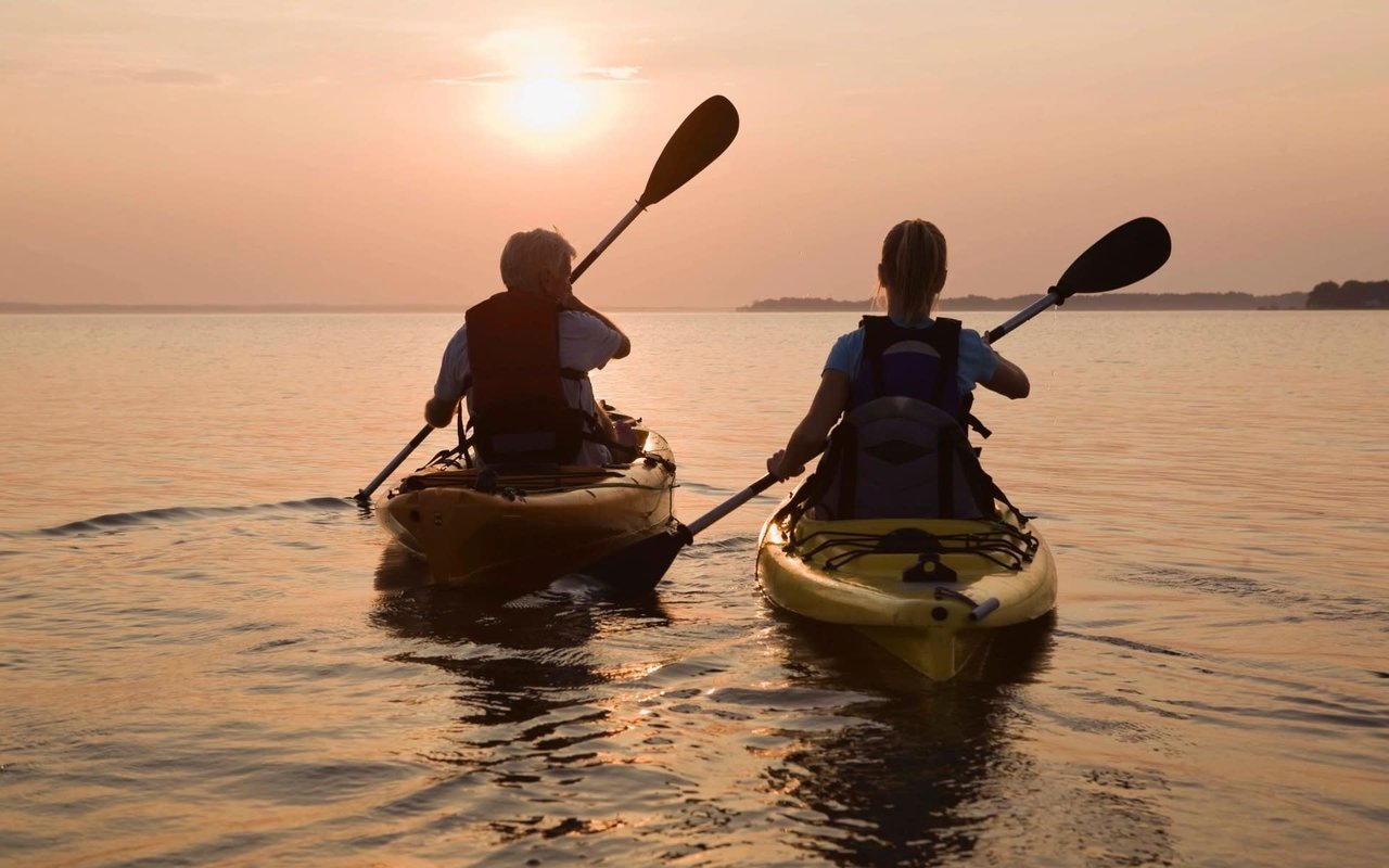 Aquatic Adventures: A Guide to Kayaking and Paddle Boarding in Longboat and Lido Key