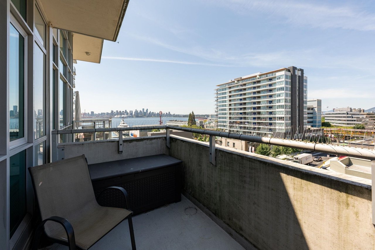 608-100 E Esplanade Ave