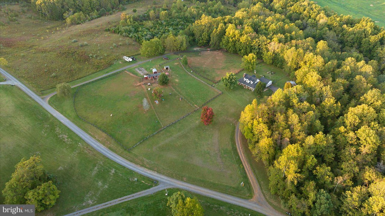 10623 Gravel Rd