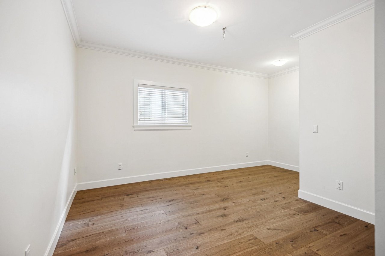 20307 98a Ave