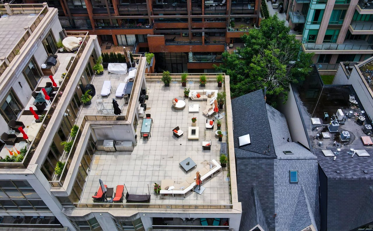 68 Yorkville Rd