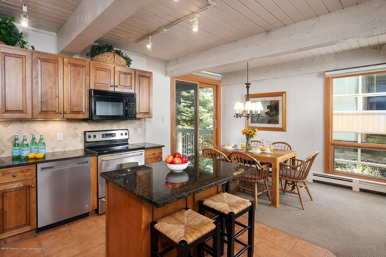 855 Carriage Way Trails, Unit 101