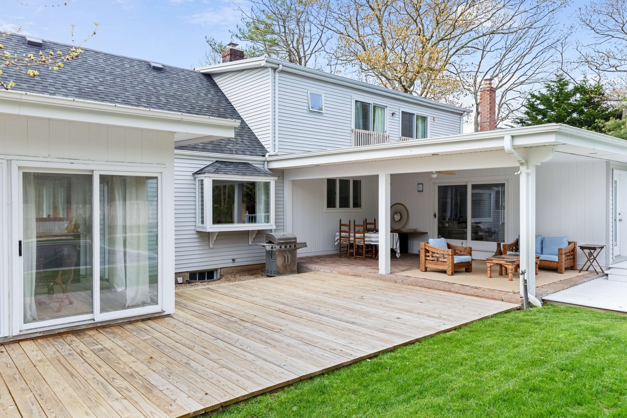 MOVE-IN READY WITH A POOL