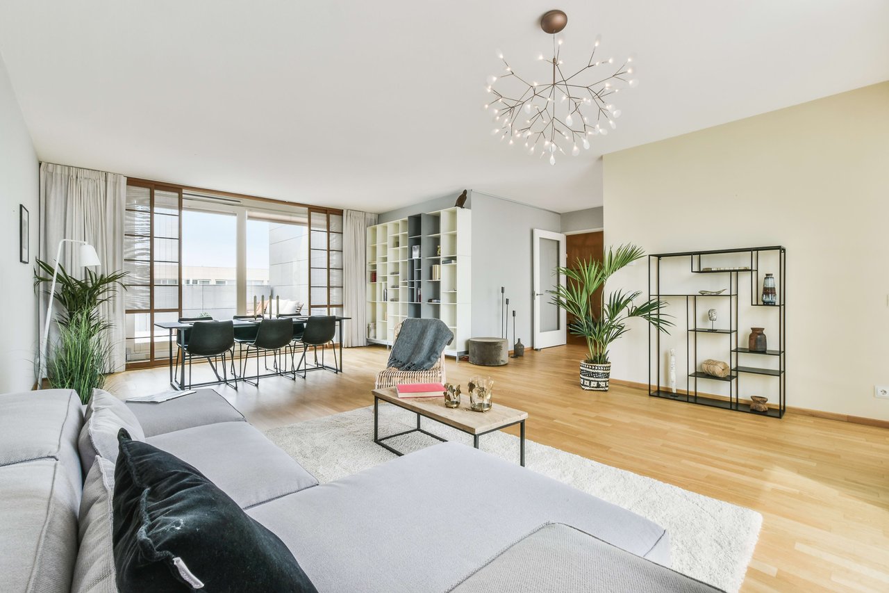 Best Luxury Neighborhoods in Chicago for Real Estate Investment in 2025