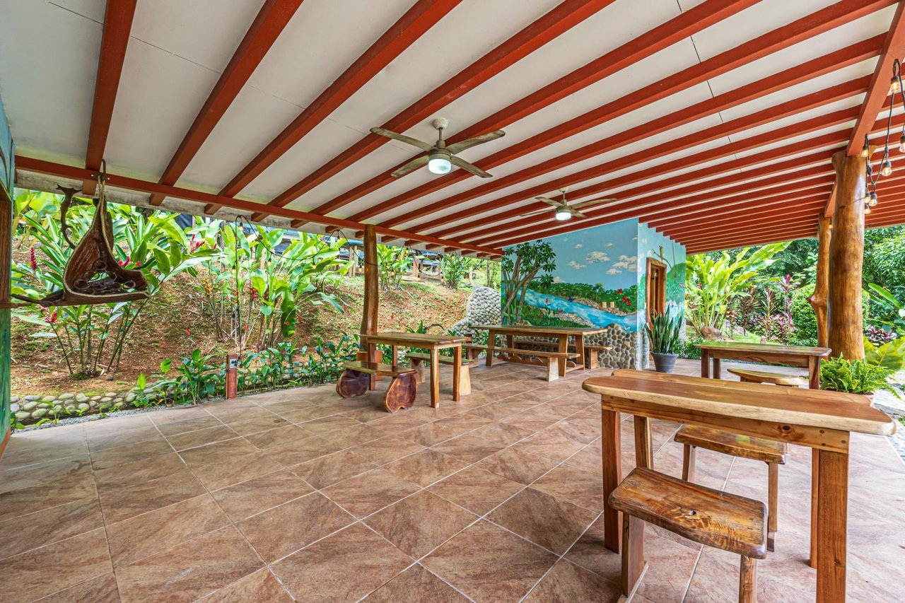 Uvita, Jungle Retreat Center on the Uvita River. Private and 17 Acres