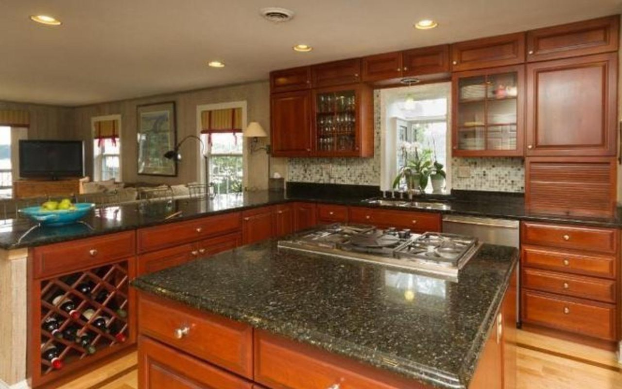 257 Long Point Rd