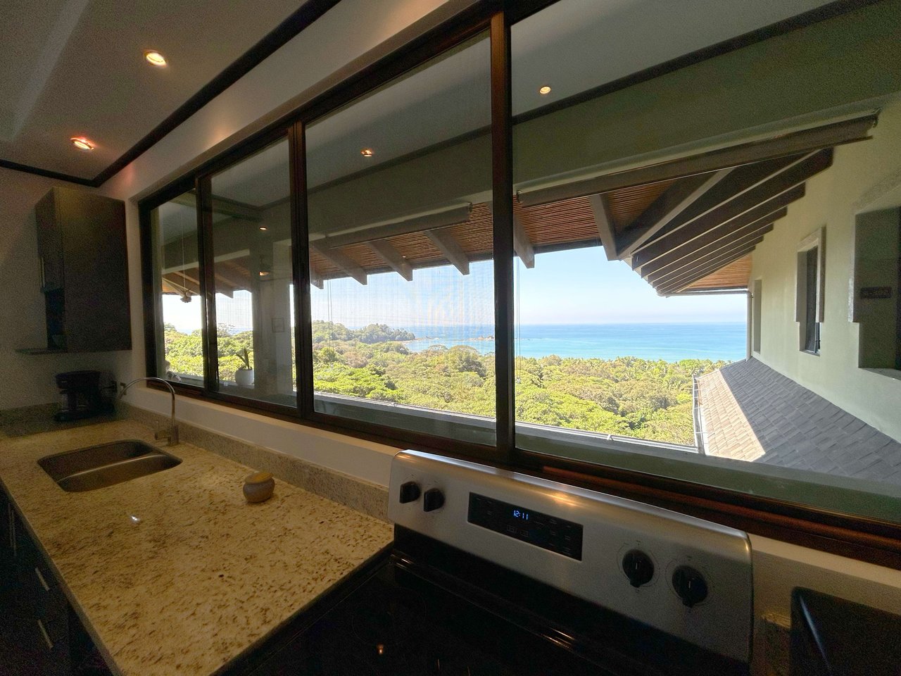 Marisol 1 Bedroom Condo with Million Dollar Ocean Views!!