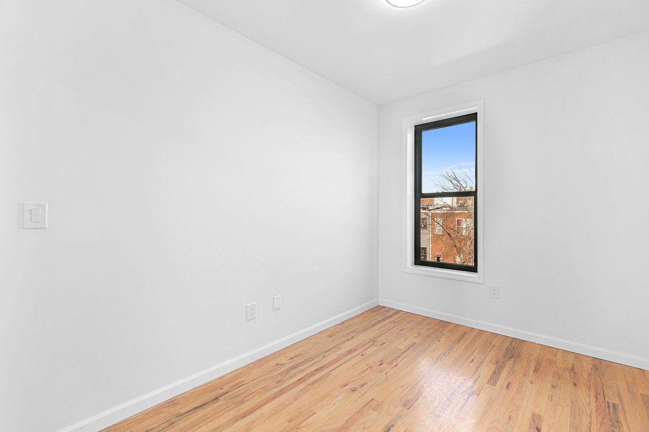 16 Gunther Place