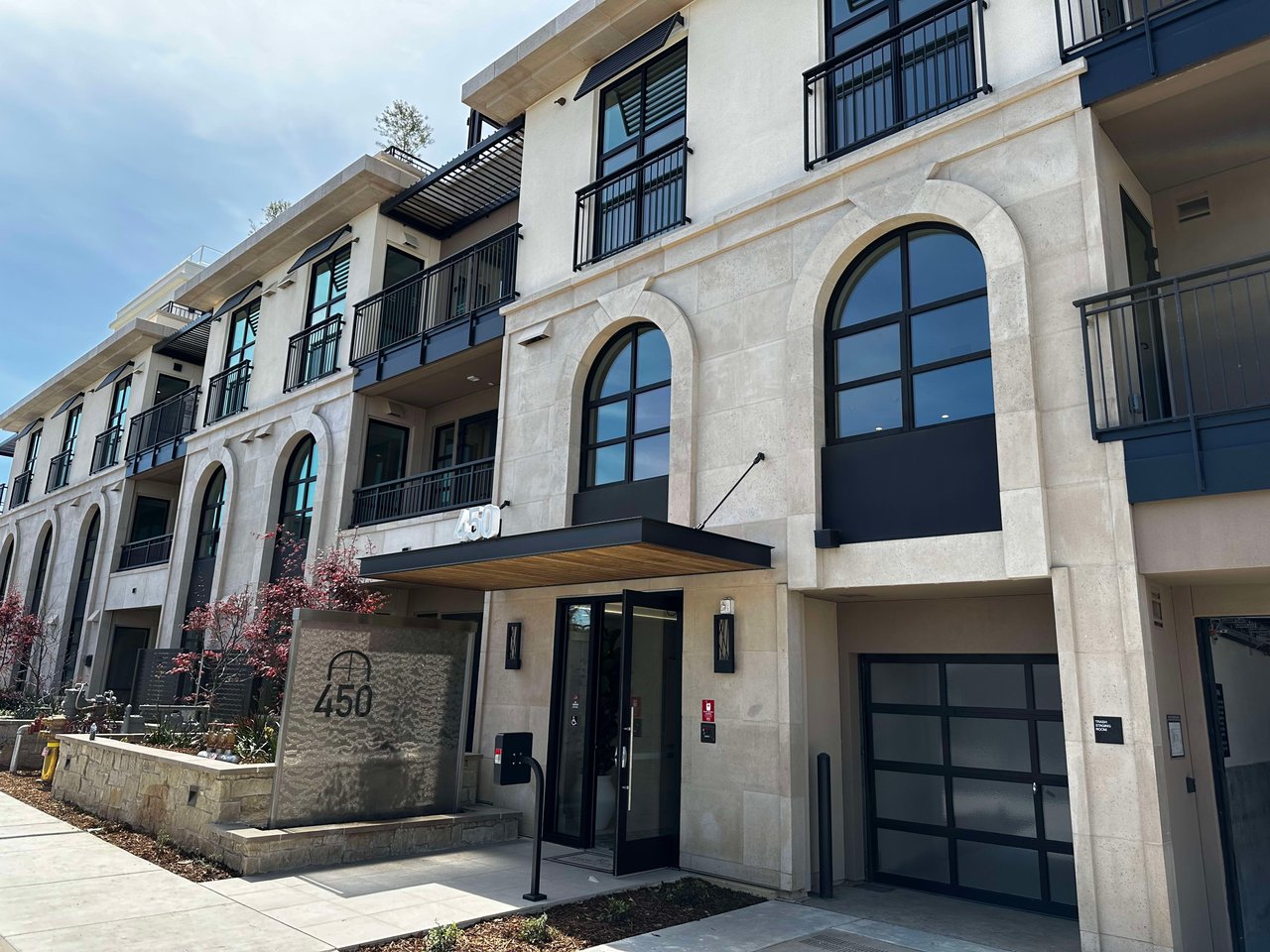 Luxury Living in Downtown Los Altos