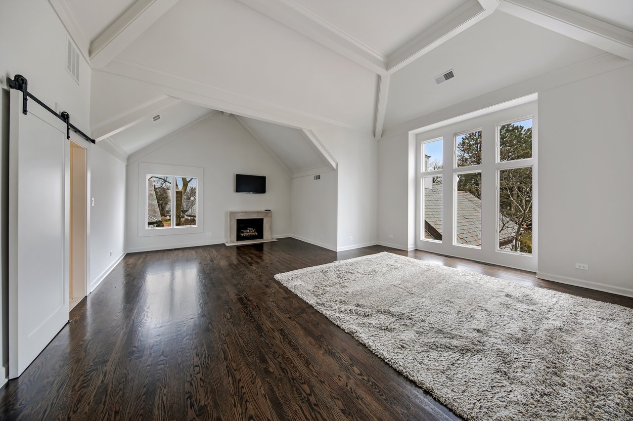 1502 Burr Rdg Club