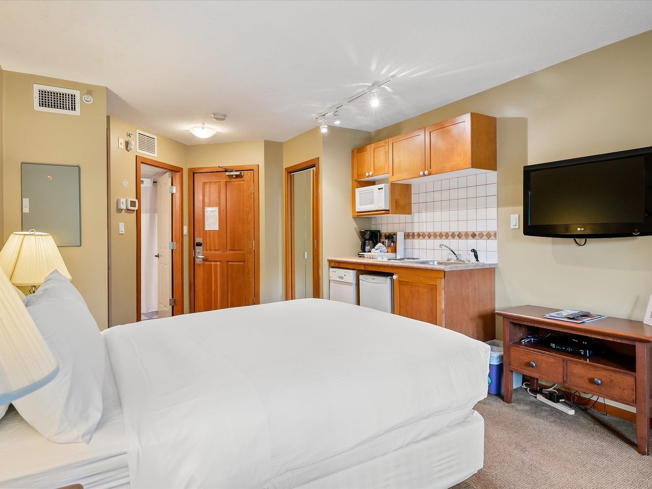 411-4315 Northlands Blvd