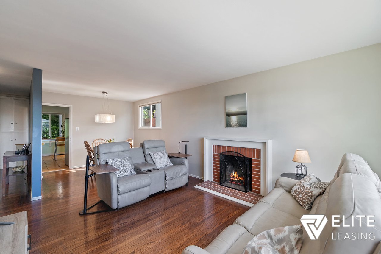 28 Knollview Way