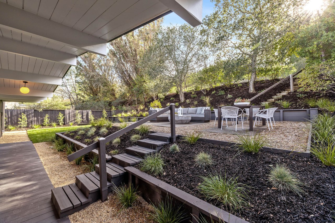 18 Anchorage Ct, San Rafael, CA  94903