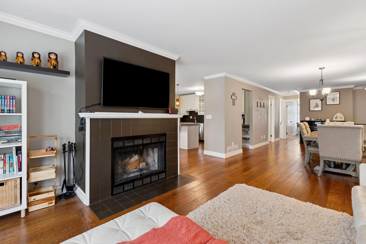 39-1140 Falcon Dr