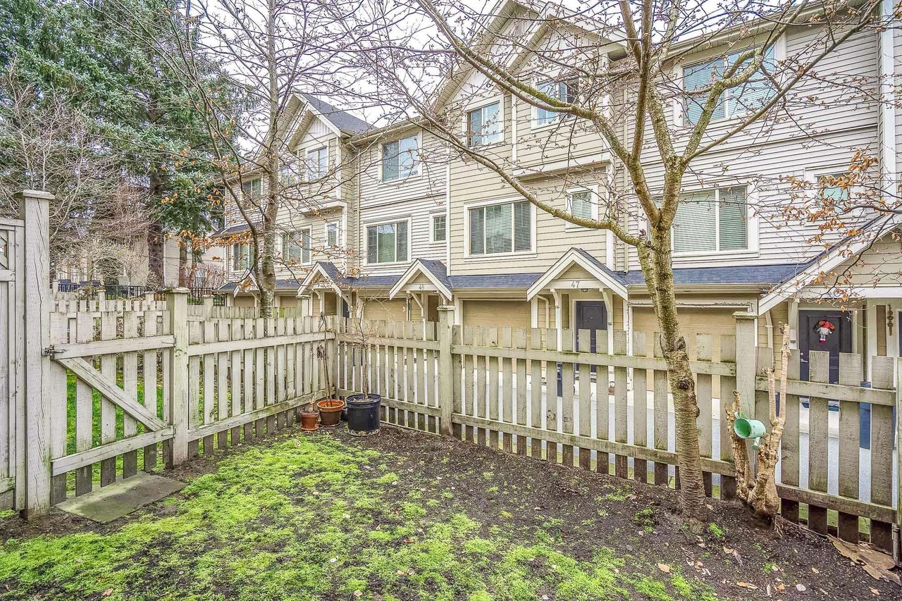 12-19097 64 Ave