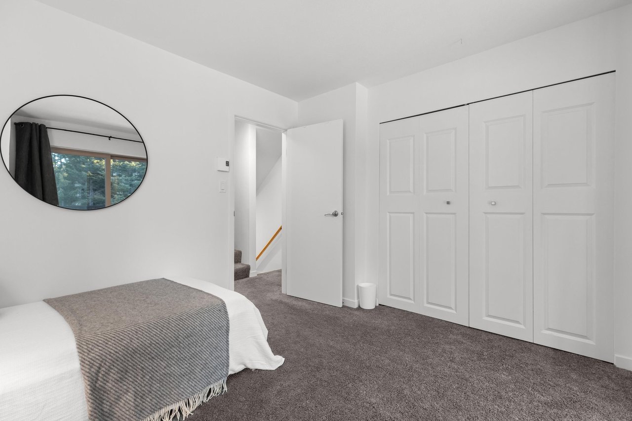 25-3102 Panorama Ridge