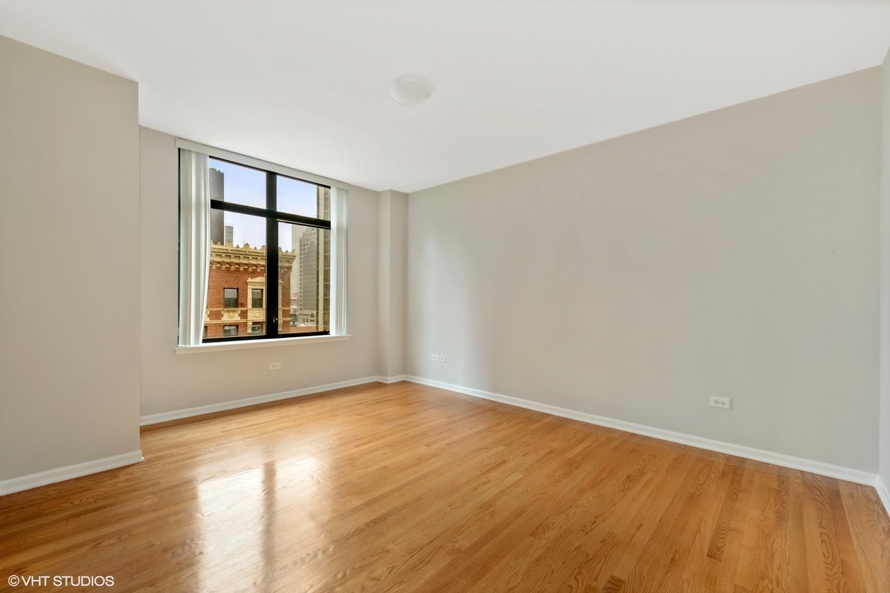 1122 Dearborn 9B rental