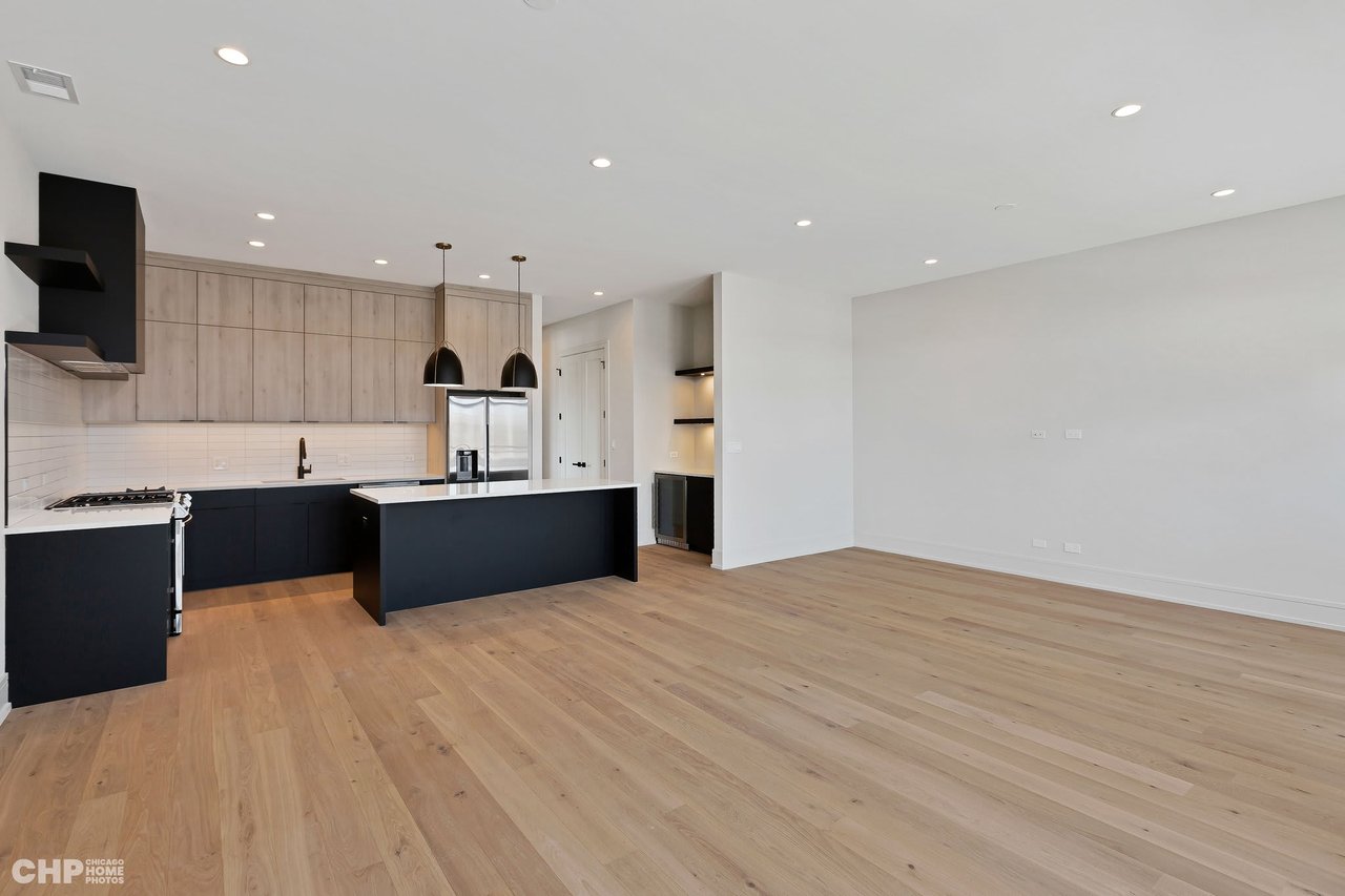4414 N Kedzie Avenue Unit: 4N