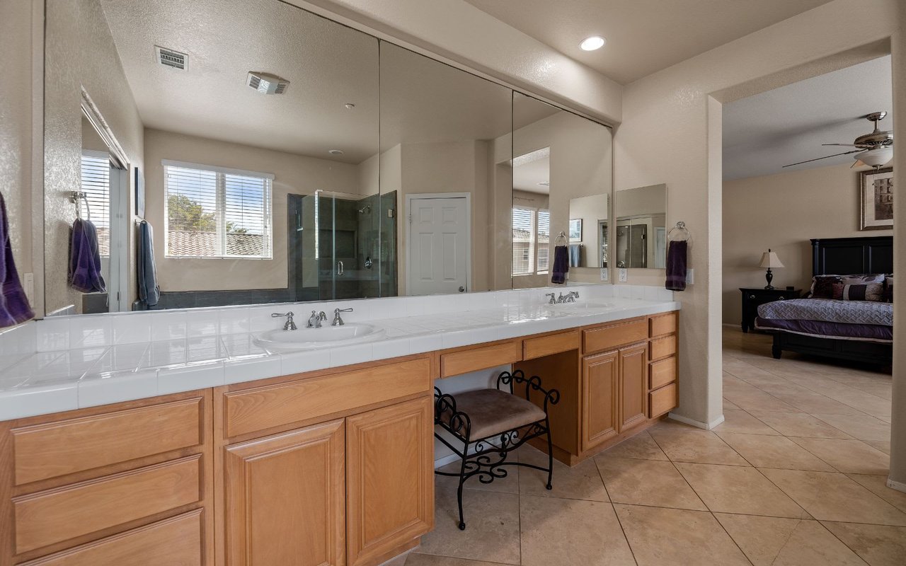 1273 Honeysuckle Avenue