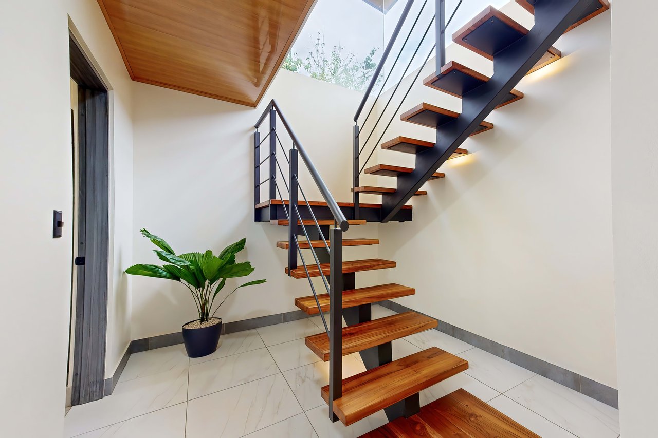 Casa Palma, Brand New Luxury 3 bedroom, 4 bathroom home with Amazing Sunset View in Quepos