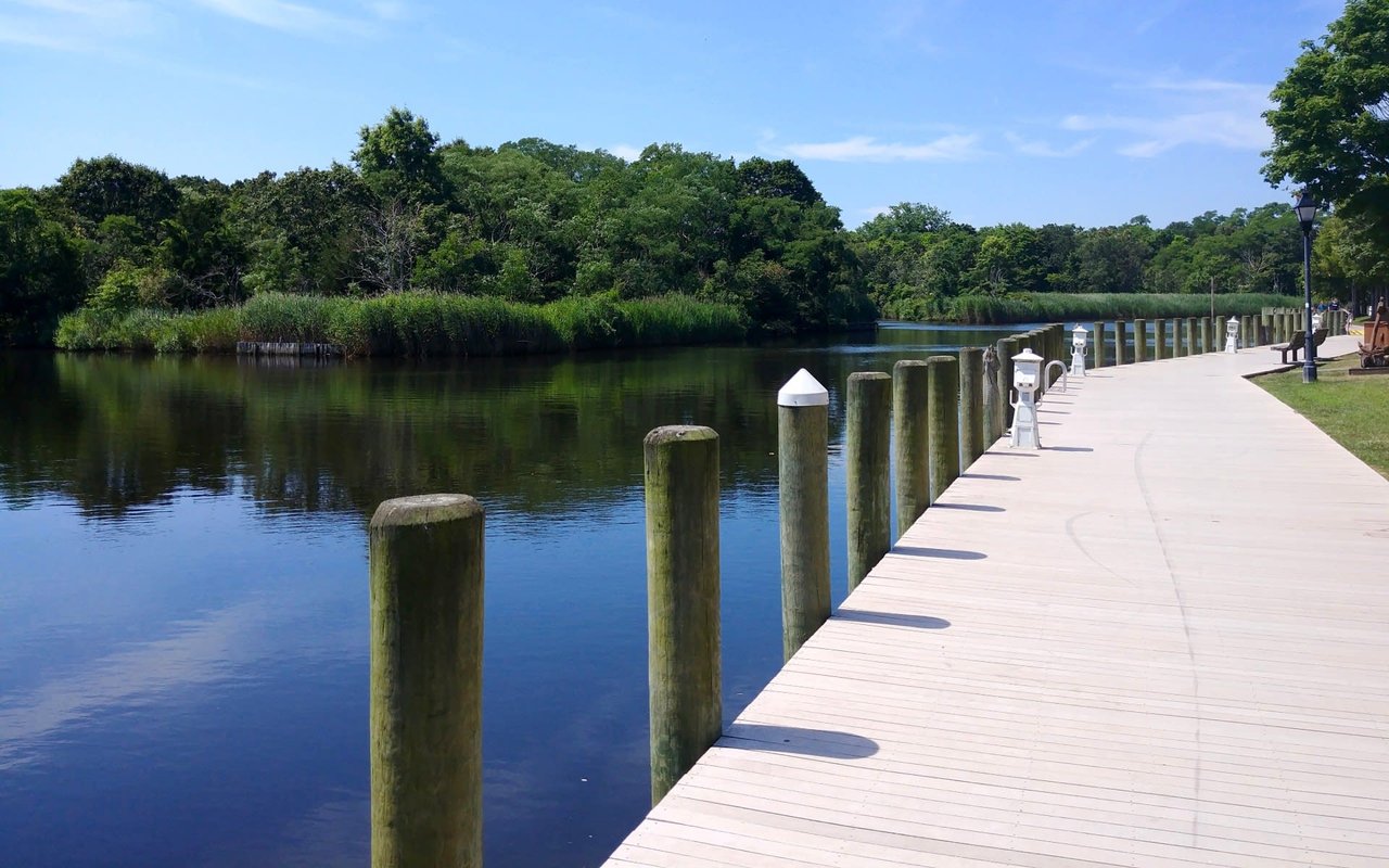 Dix Hills