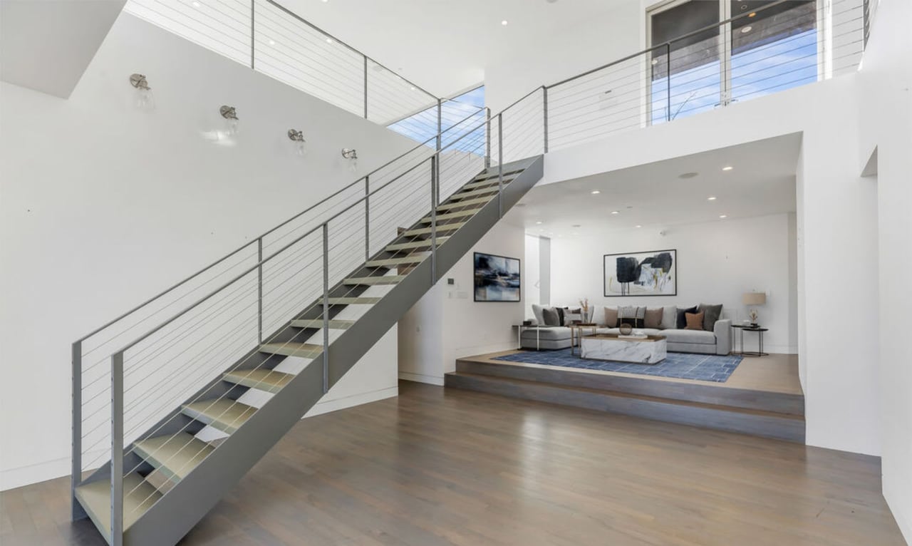 1654 Blue Jay Way
