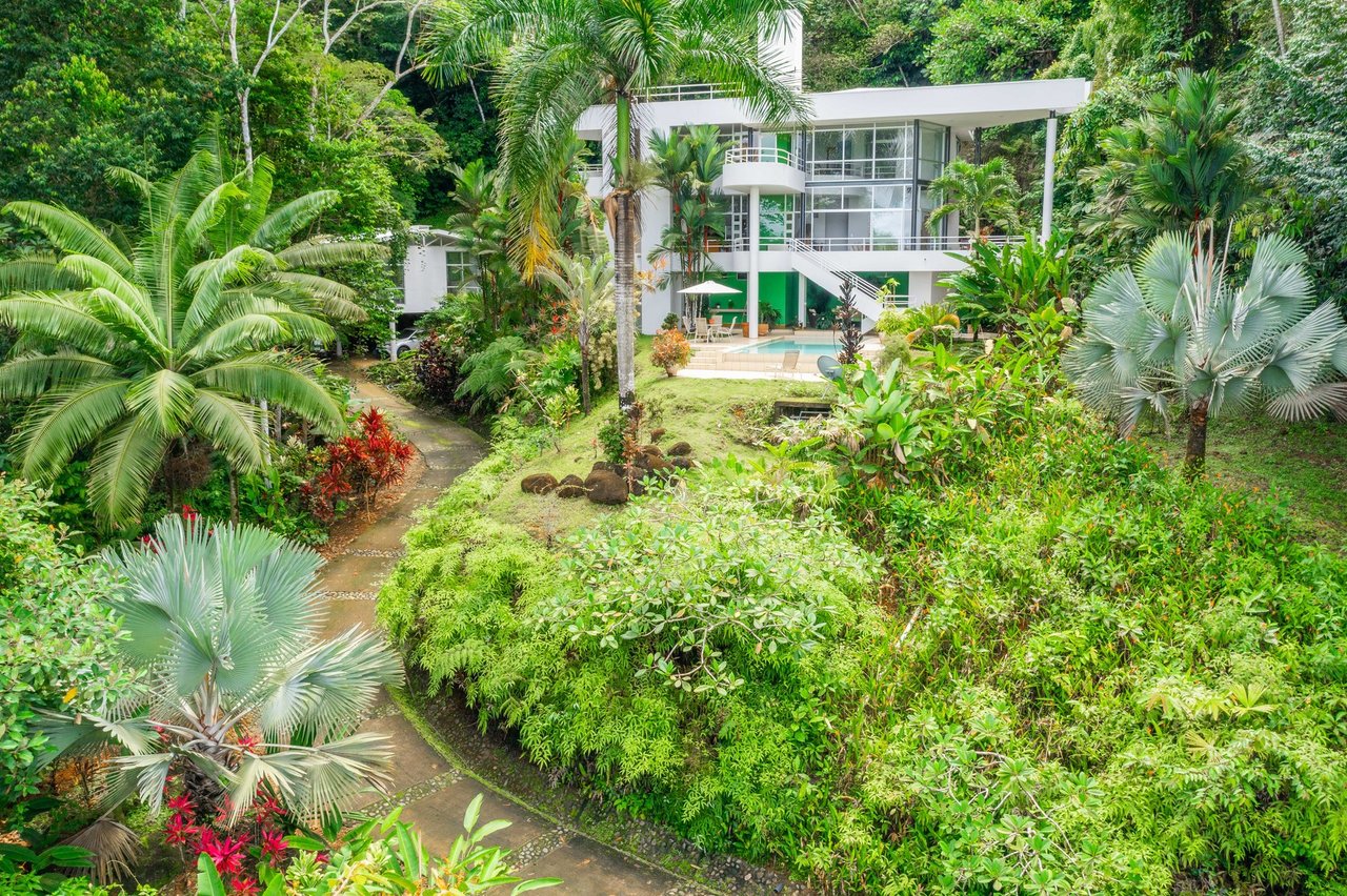 Modern Rainforest Estate, Manuel Antonio, Puntarenas