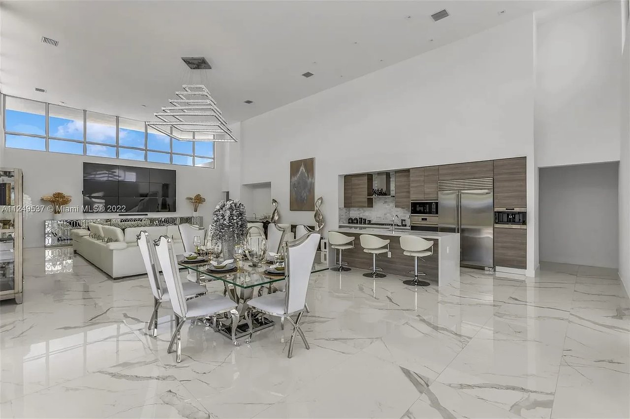 16672 S Botaniko Dr S