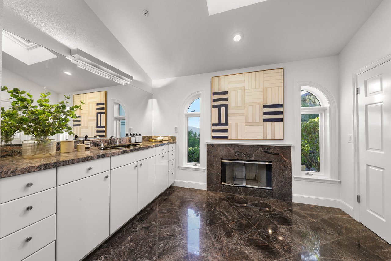 Tiburon Retreat at 7 Mariposa Court