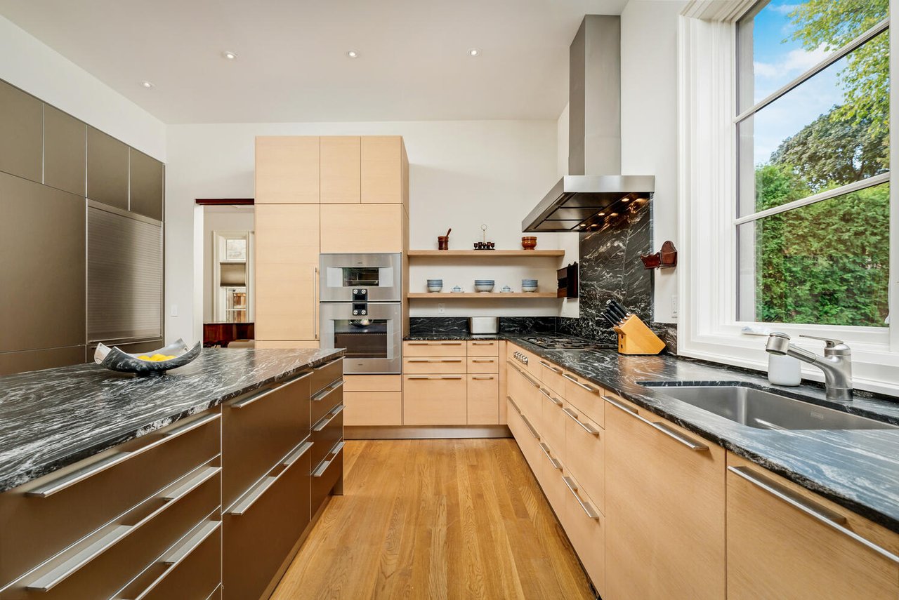 CUSTOM KINGSWAY MASTERPIECE
