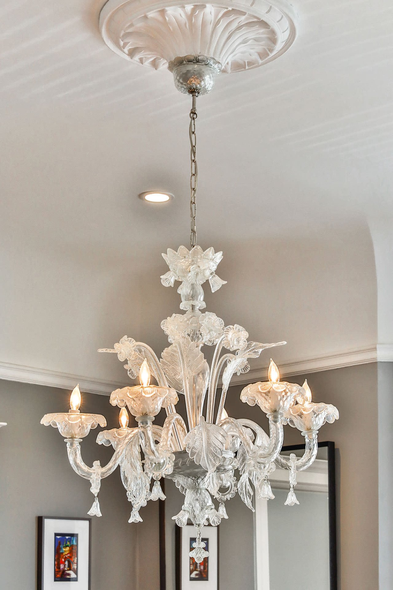 Stunning Top Floor Edwardian Style Condo