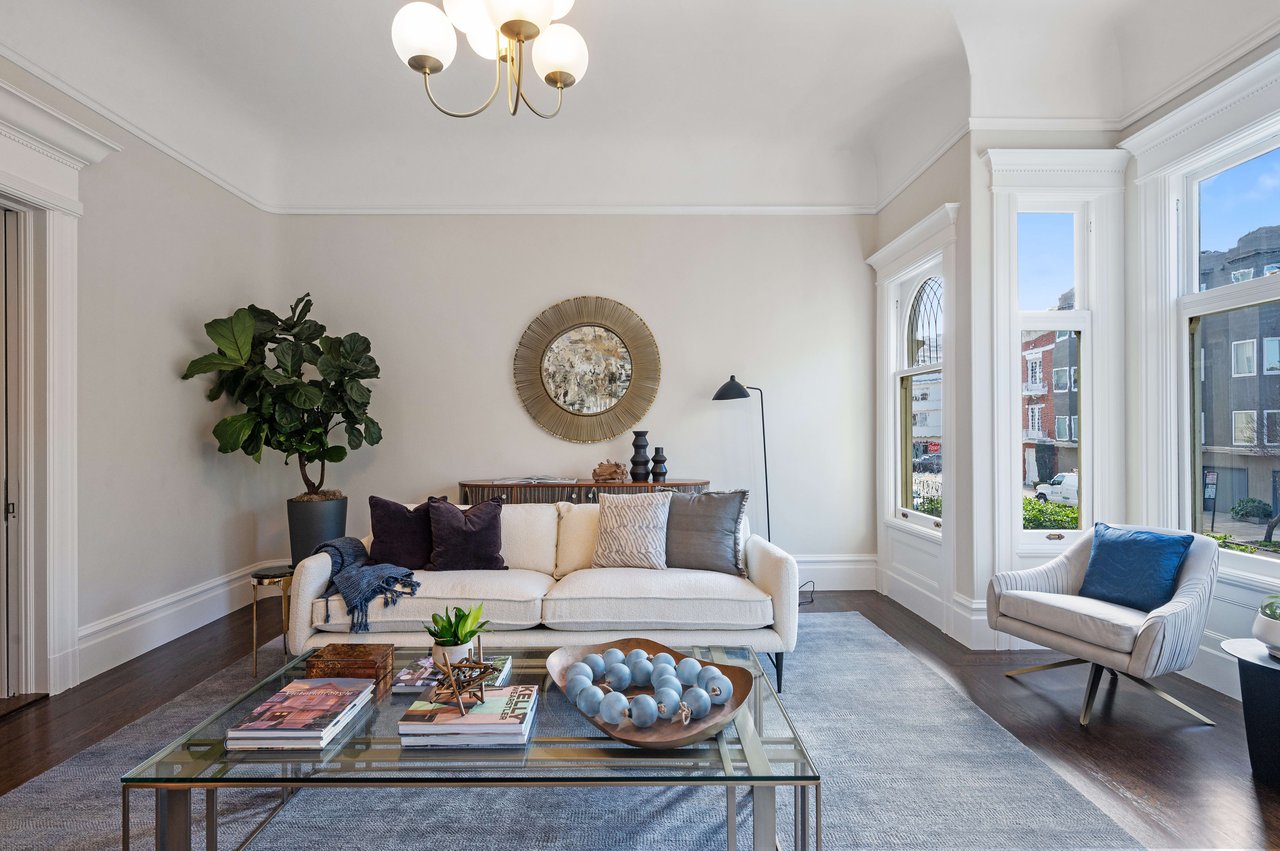 Grand Pacific Heights Home on a Coveted Flat Block between Lafayette & Alta Plaza Parks