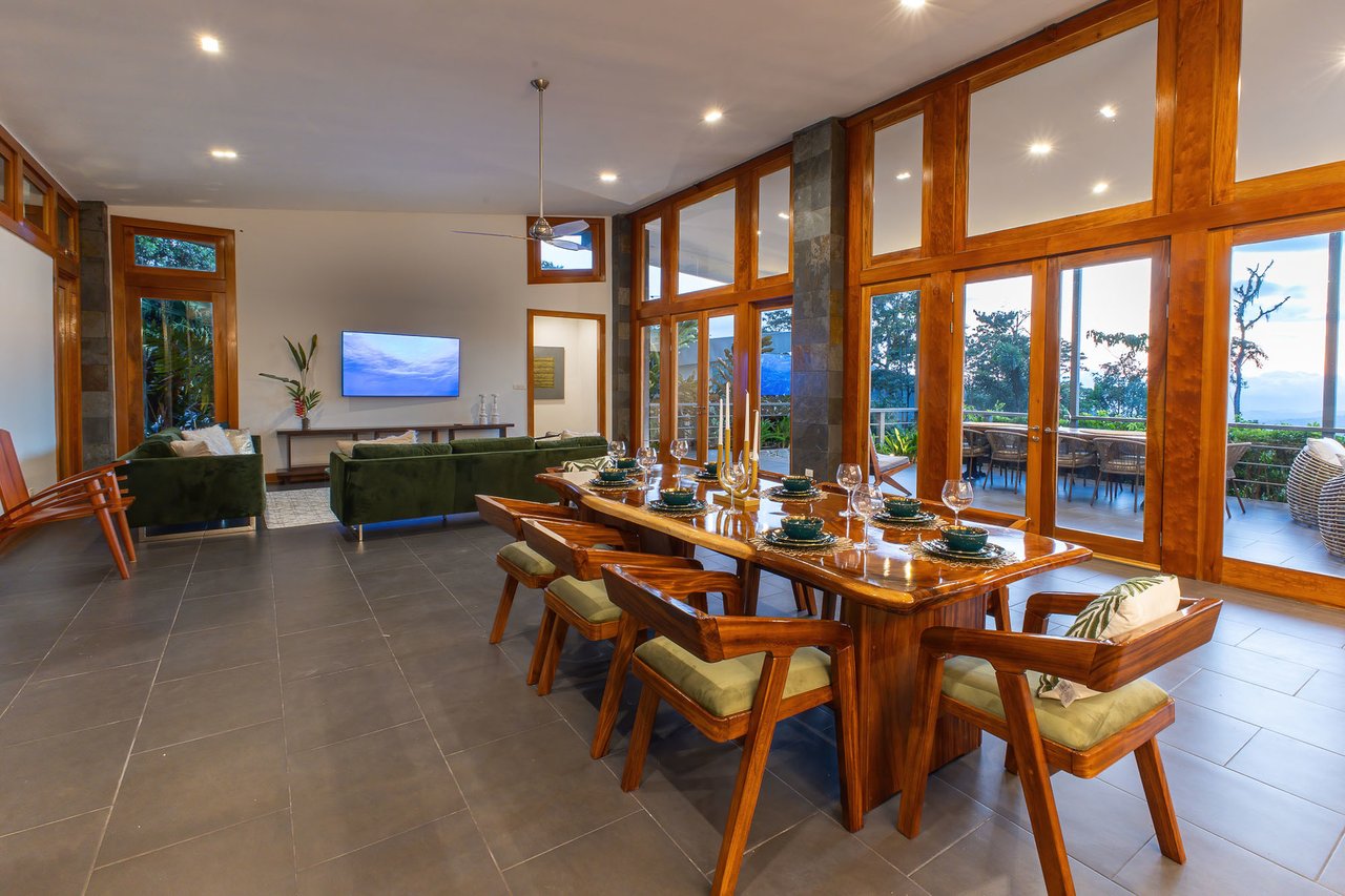 Luxurious Mountain Villa Retreat, Perez Zeledon, San Jose