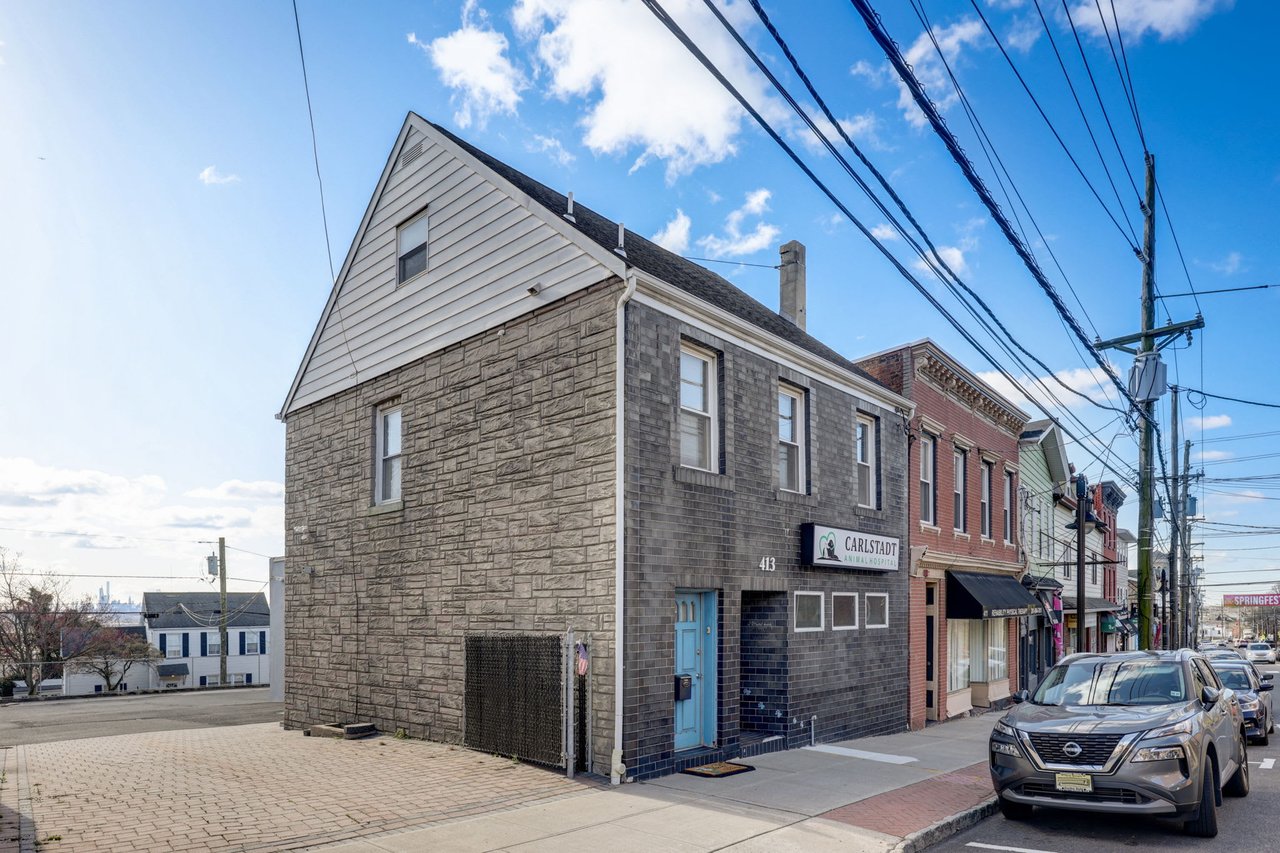 413 Hackensack St