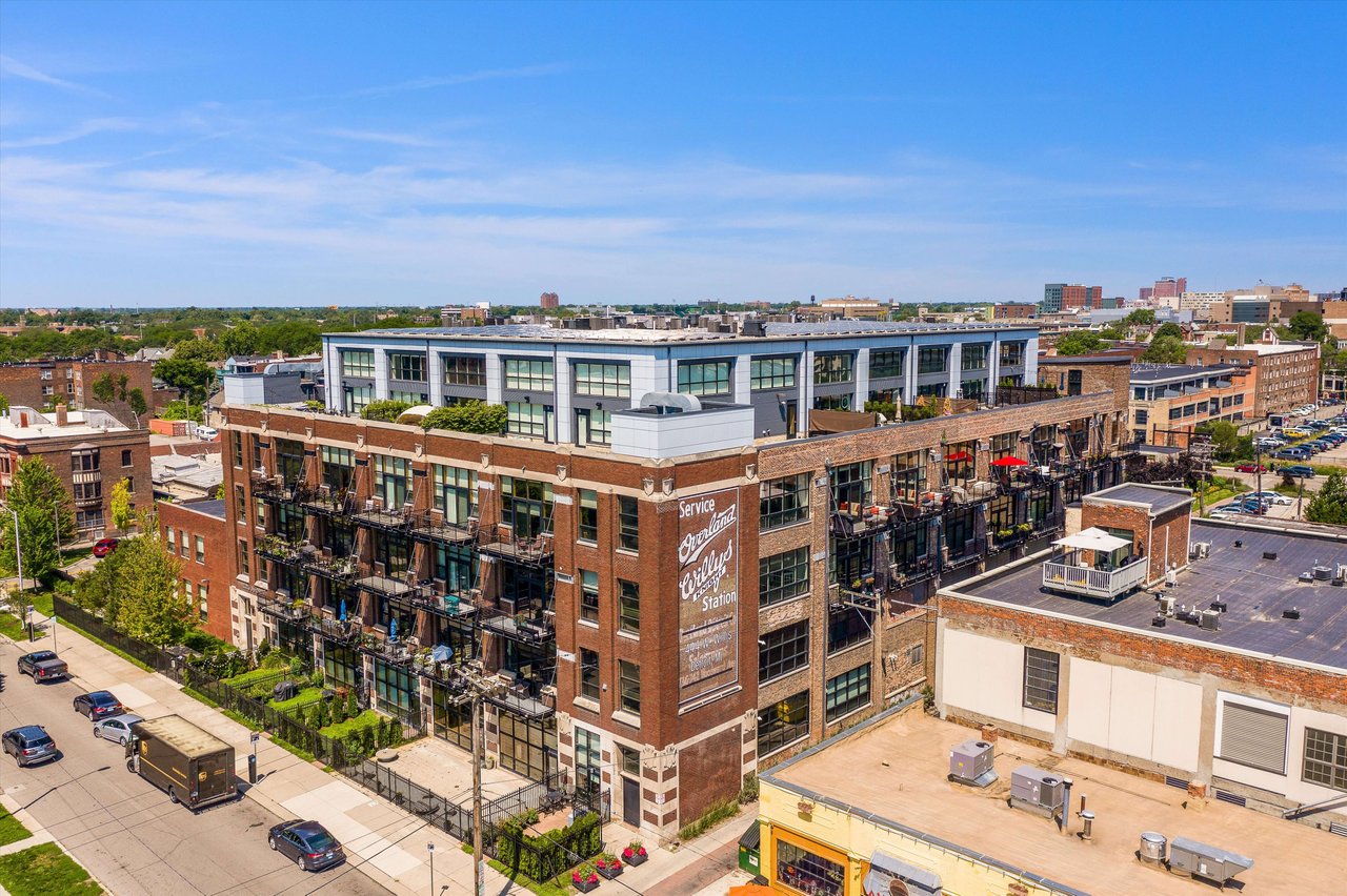 444 West Willis Street #203