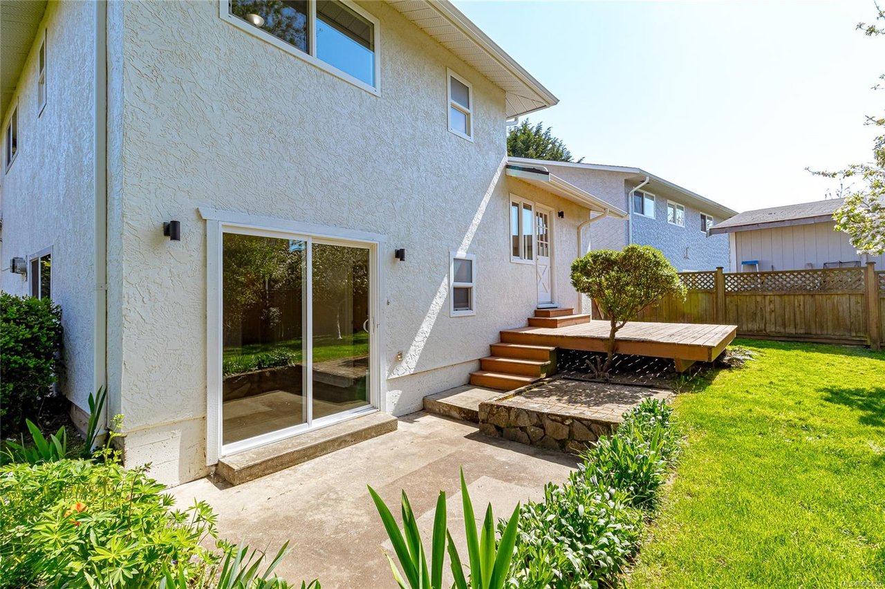 4354 Okano Pl