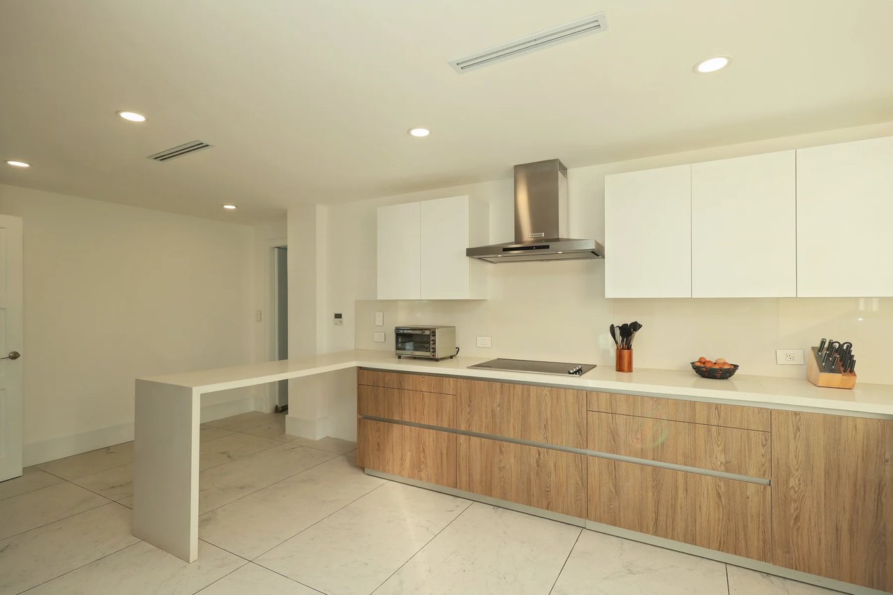 Price Value Opportunity, Escazu, San Jose