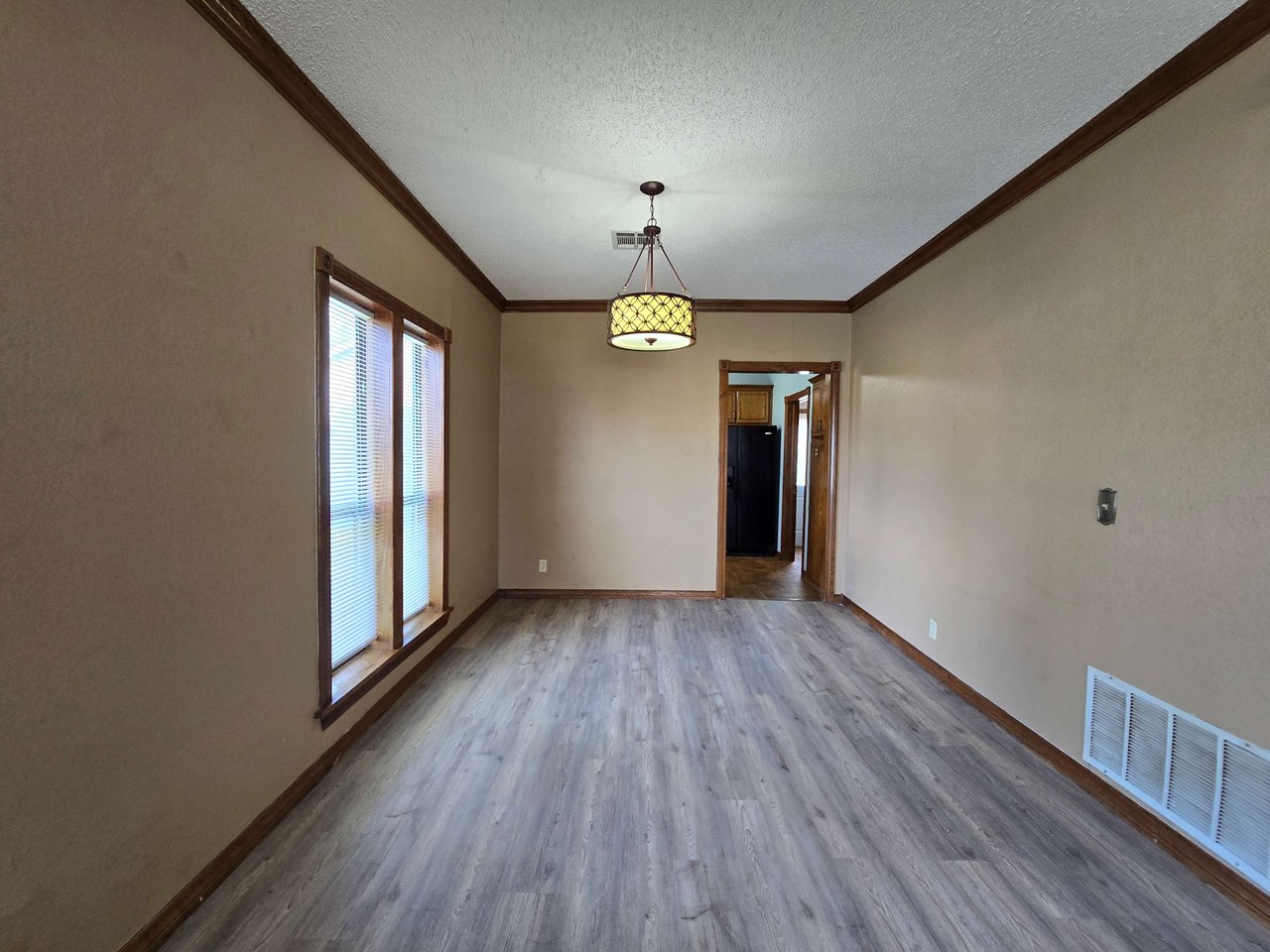 1629 N Louisa