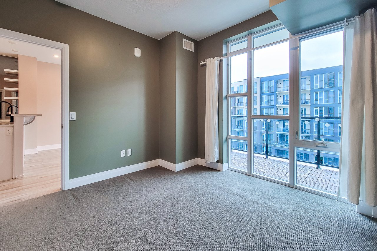 16 Concord Pl Unit: 447
