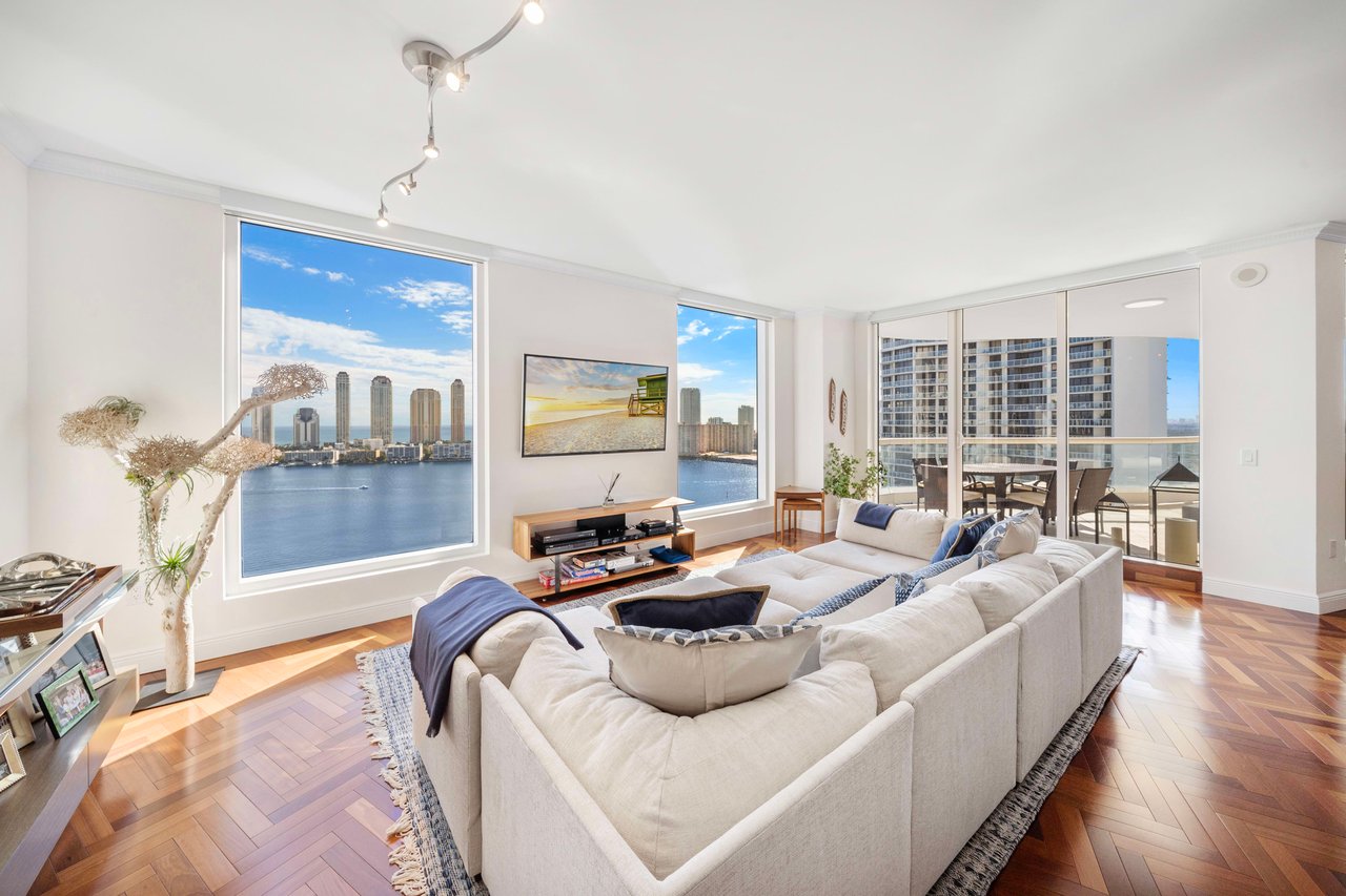 6000 Island Blvd # 2406