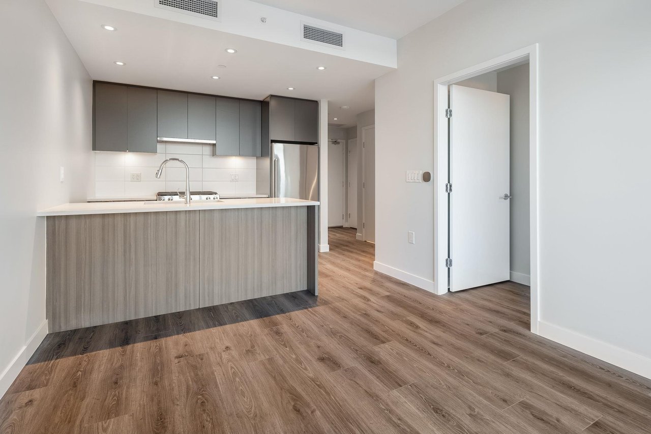 1608-3430 E Kent Ave S Ave