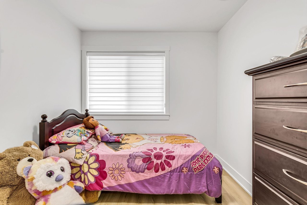 36-11556 72a Ave