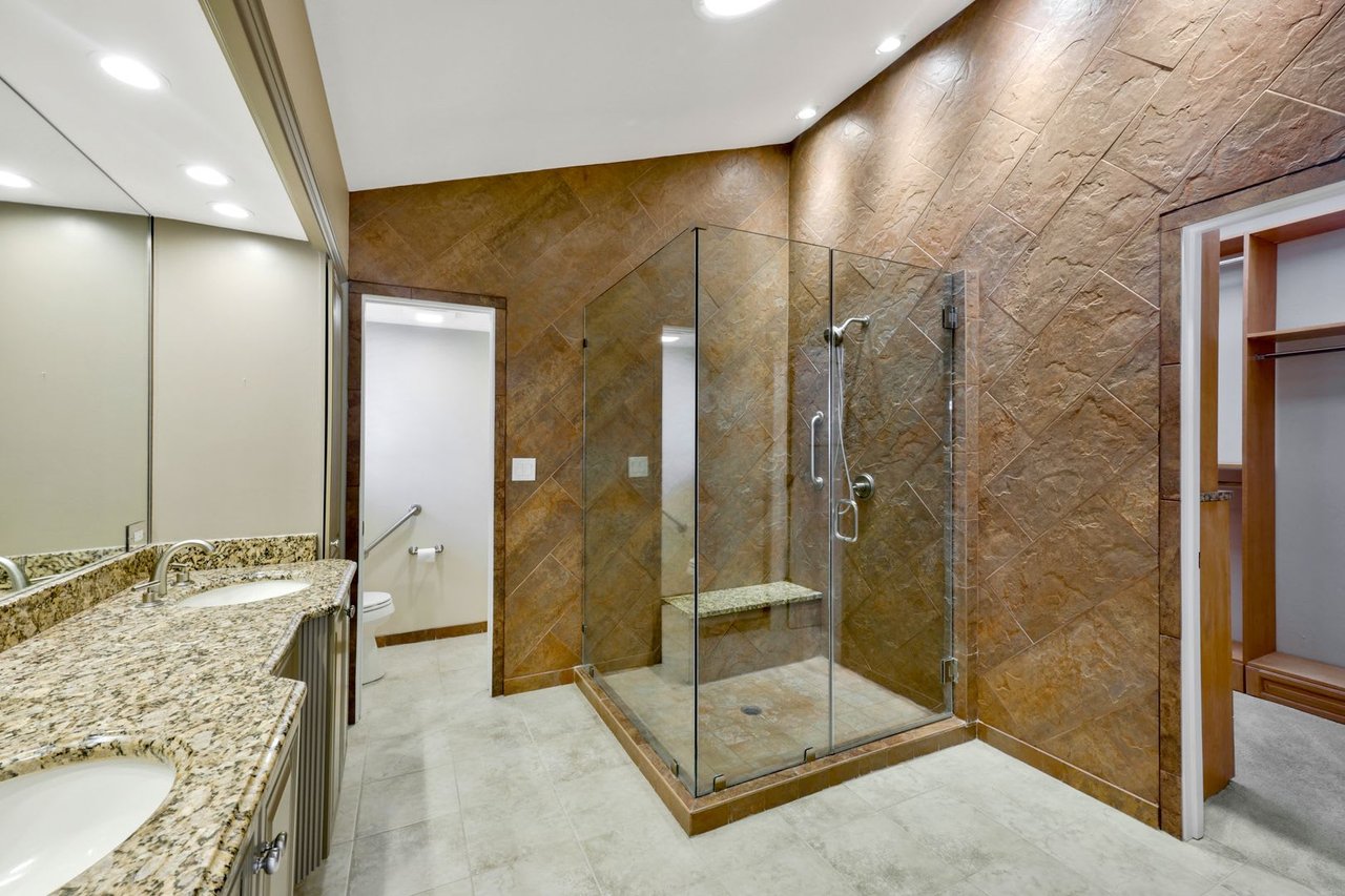 5018 Harbortown Lane
