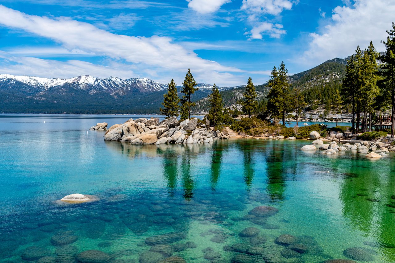 NORTH SHORE