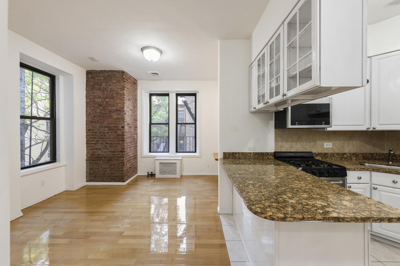 66 W 77th St Unit: 41