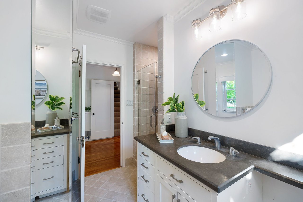 10 Ardmore Road, Larkspur