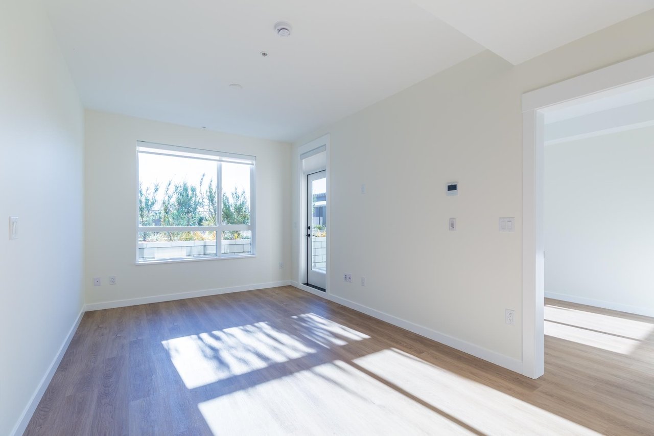 207-27218 Aldergrove Town Center Dr