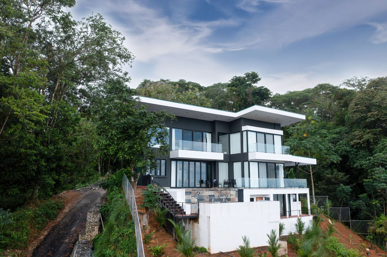 Luxury Property with Stunning Ocean Views in Uvita, Costa Rica. A Great Investment!