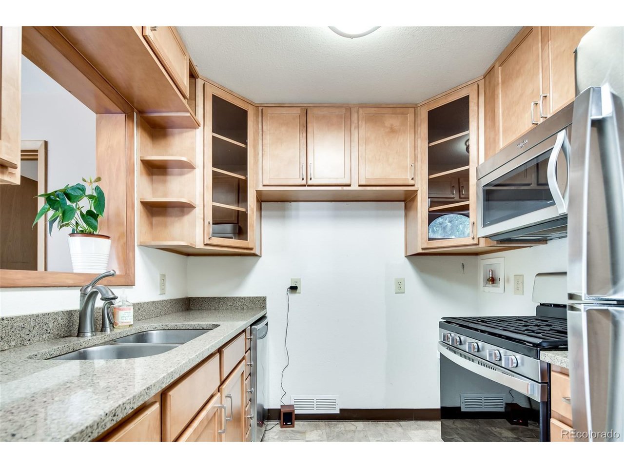 1175 S Elm St
